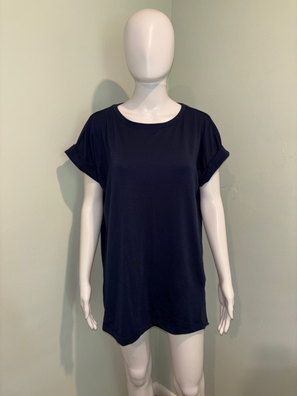 LulaRoe Navy Blue Round Neck Basic Short Sleeve T-Shirt - S